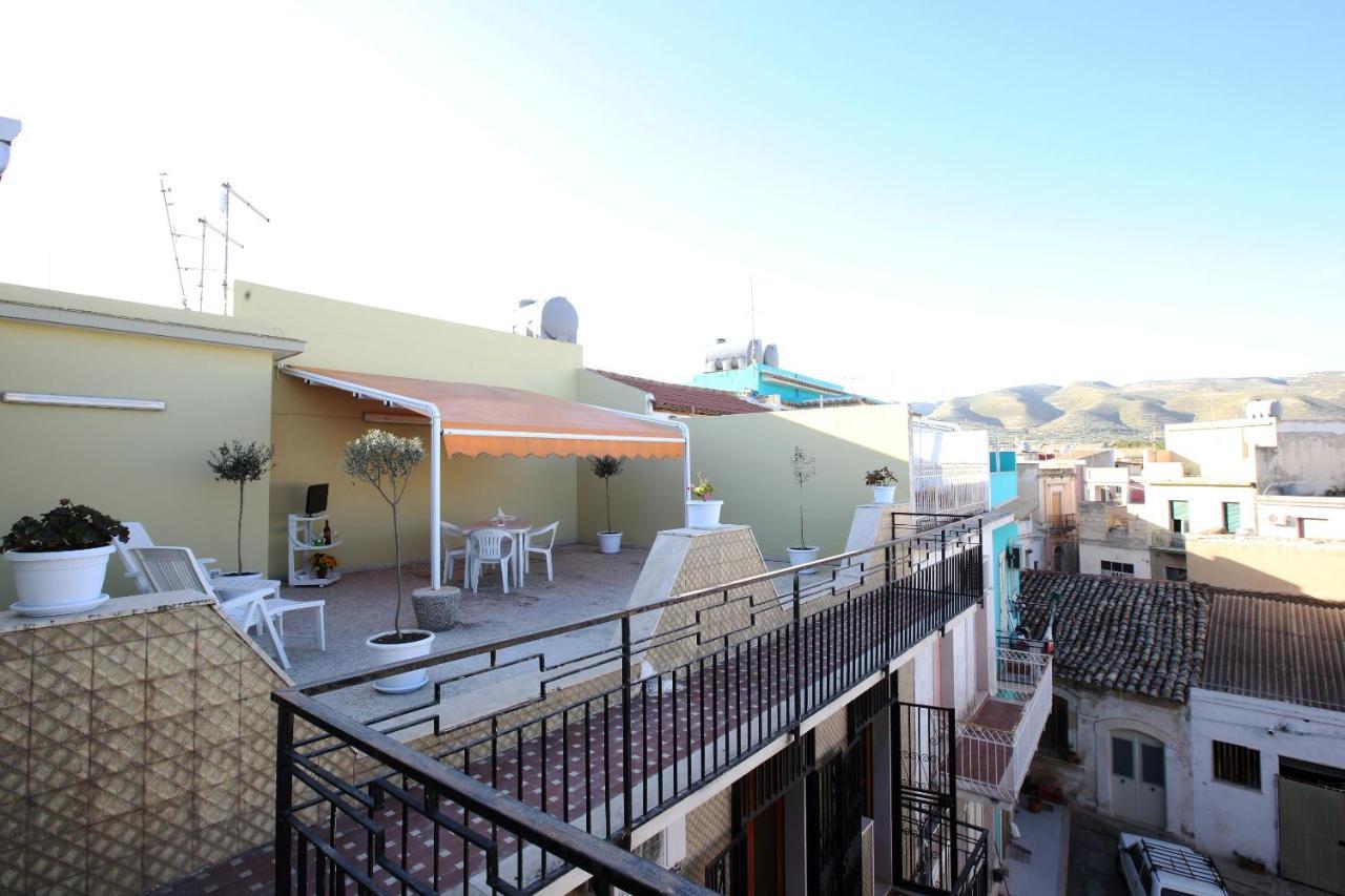 Re Sole Case Vacanze - Esclusivo Attico M A R T E Con Spaziosissima Terrazza Solarium Attrezzata Avola Ngoại thất bức ảnh