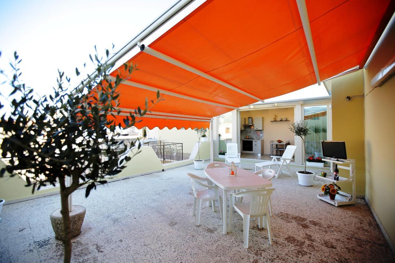 Re Sole Case Vacanze - Esclusivo Attico M A R T E Con Spaziosissima Terrazza Solarium Attrezzata Avola Ngoại thất bức ảnh