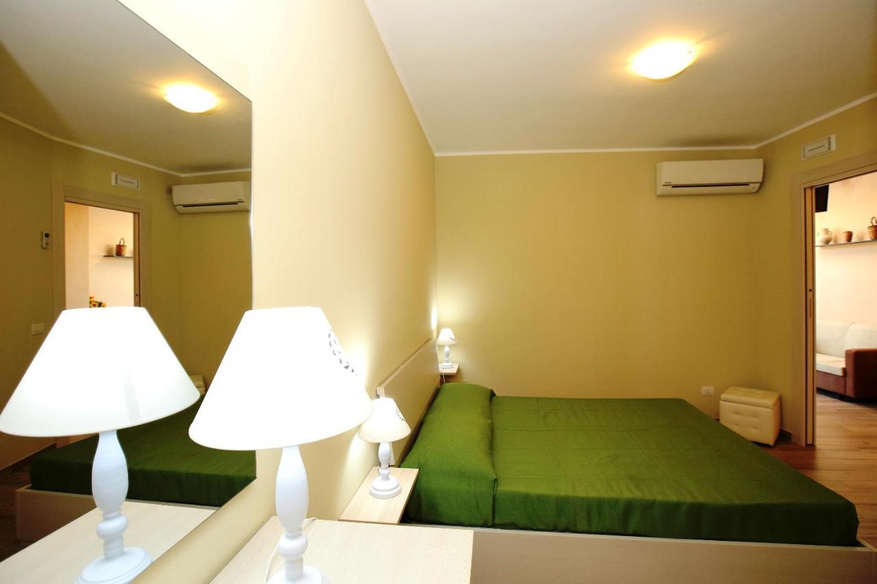 Re Sole Case Vacanze - Esclusivo Attico M A R T E Con Spaziosissima Terrazza Solarium Attrezzata Avola Ngoại thất bức ảnh