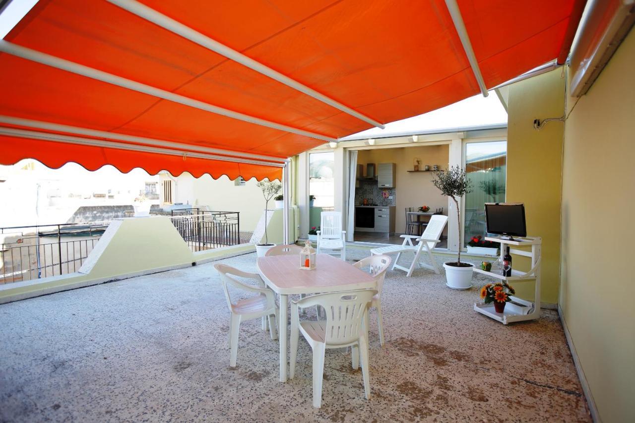 Re Sole Case Vacanze - Esclusivo Attico M A R T E Con Spaziosissima Terrazza Solarium Attrezzata Avola Ngoại thất bức ảnh
